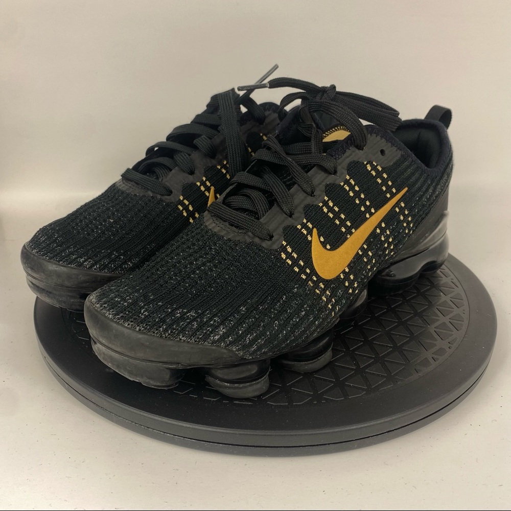 Nike Air Vapormax Flyknit 3 Black/Gold BQ5238-004 Women's Size 8.5 (7Y)
